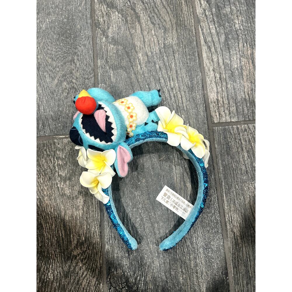 USED AULANI/DISNEY STITCH ICE CONE HAWAIIAN EARS